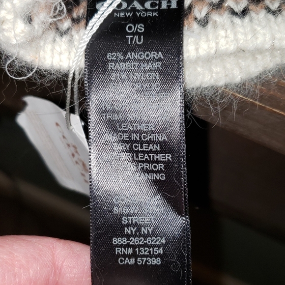 New Coach Cashmere Ocelot Gold Touch Tech Gloves - Picture 11 of 11